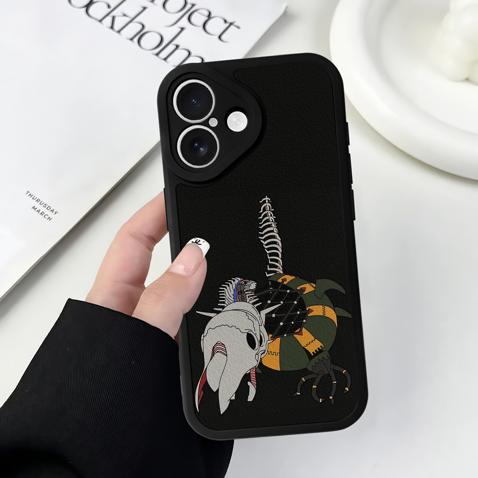 （画像用） EVA 新世紀エヴァンゲリオン 【iPhone 16シリーズ対応】シリコンスマホケース（レザー調） 材質：シリコン